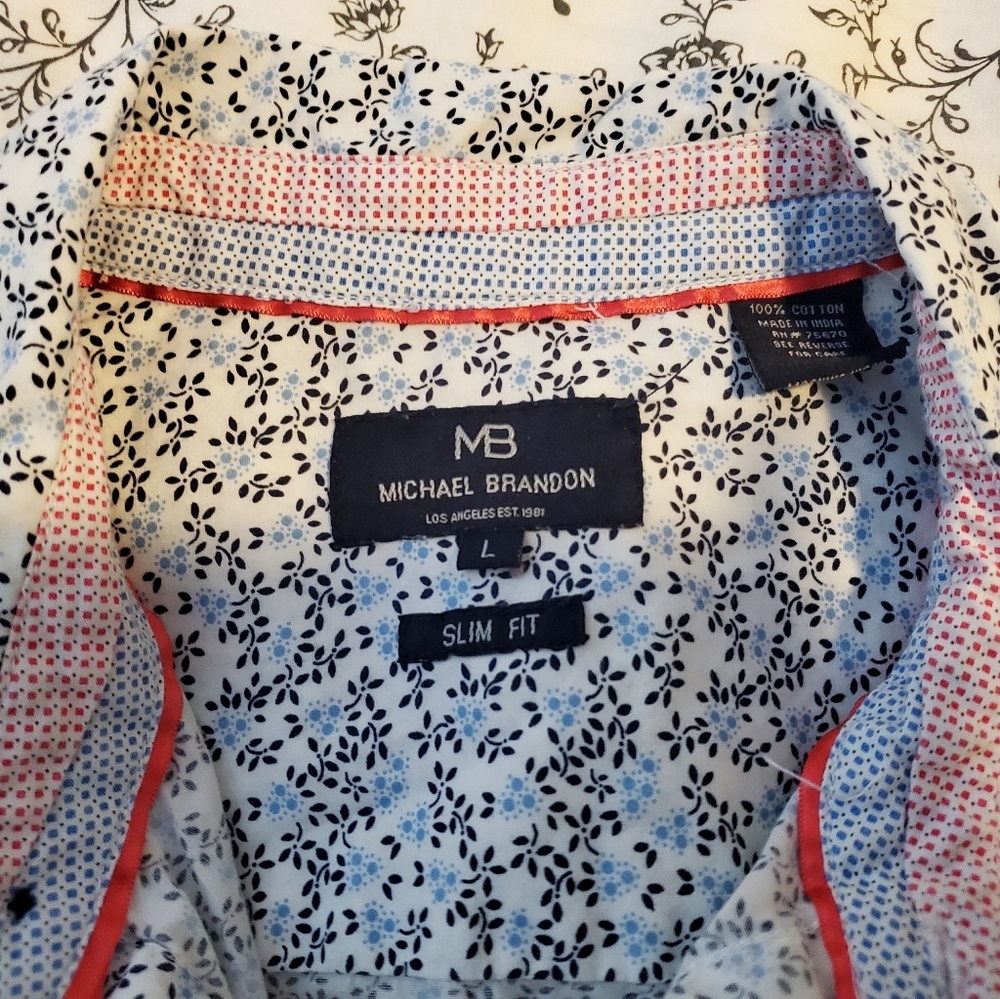 Shirt - Picture 3 of 3